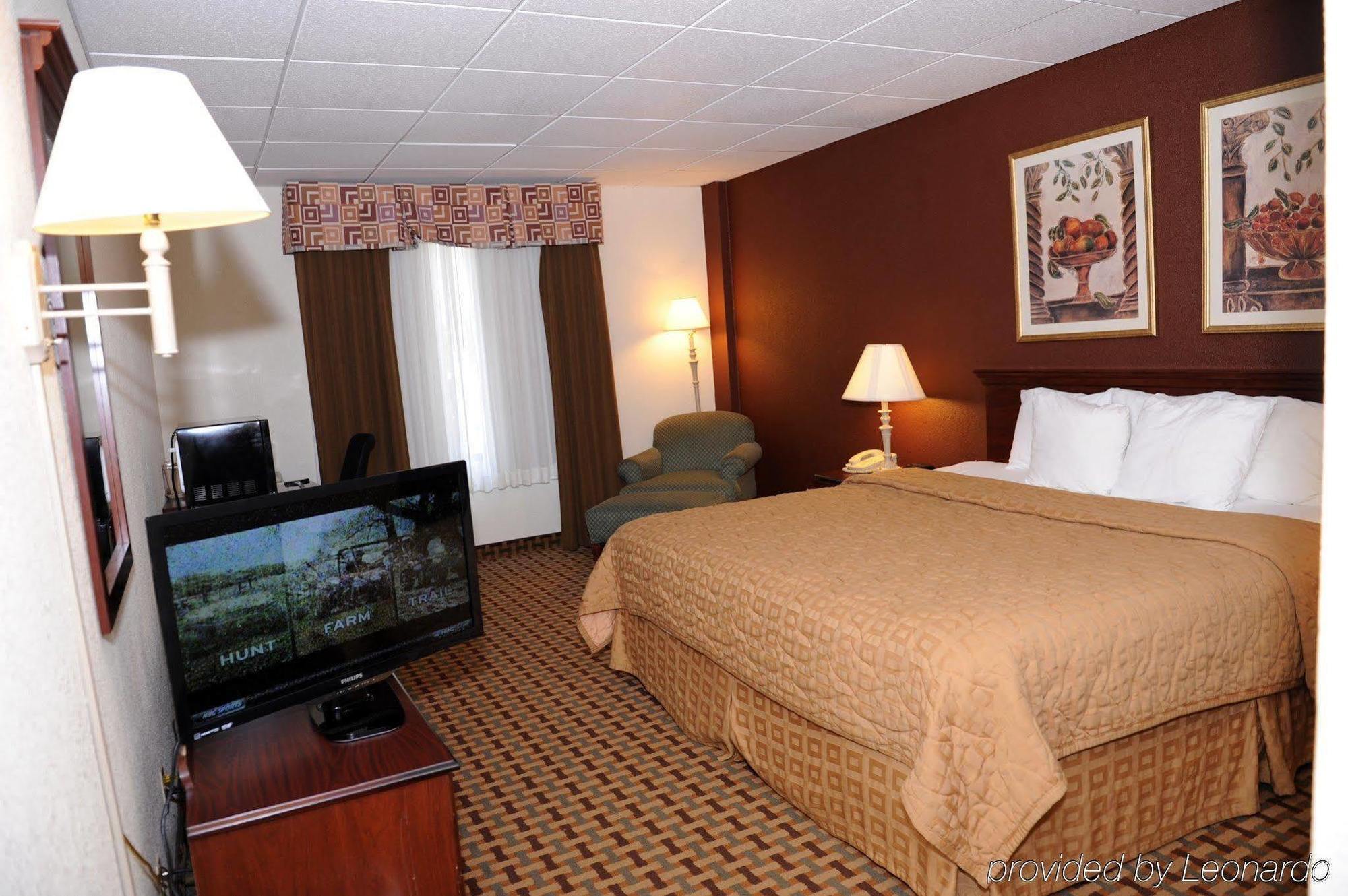 Quality Inn And Suites Conference Center Richmond Quarto foto